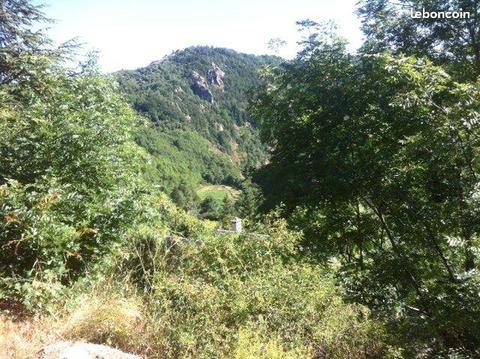 Terrain constructible 900m2 à Pont De Montvert