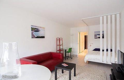 Studio de 30 m2 meublé avec ascenceur 75015 Paris