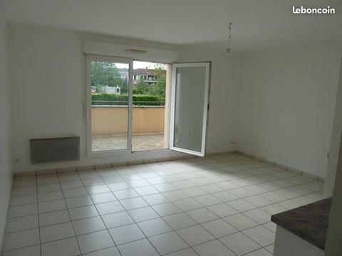 Appartement t2 la hotoie + garage