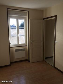 Loue T2 centre ville VIERZON