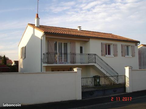 Maison sainte pezenne 4 chambres