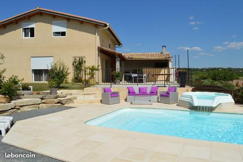 Villa t5 avec piscine