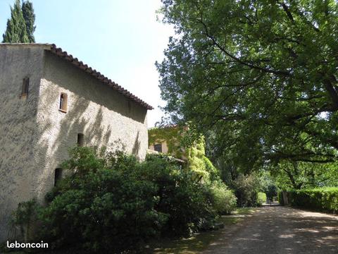 Villa Provençale de style rustique