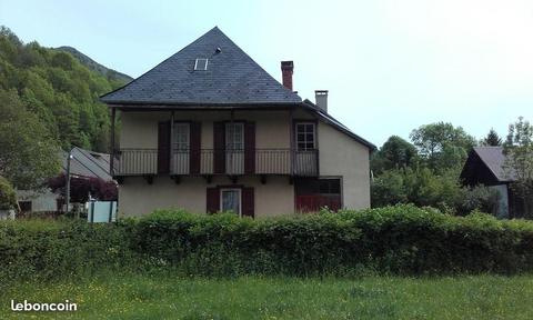 Maison avec vue sur les sommets