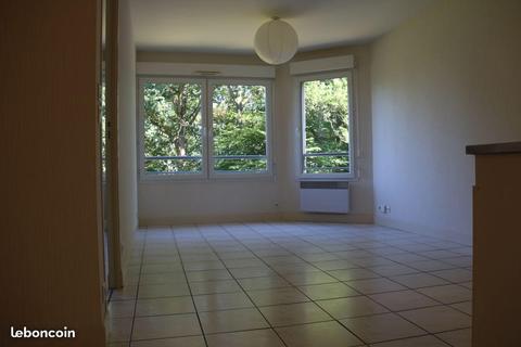 Appartement 2 pièces 38m2 les hauts de Prémartine