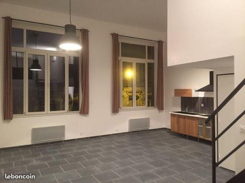 Appartement loft T4 neuf 80m2 centre + garage