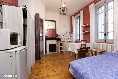 Studette toulouse st michel
