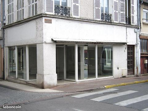 Boutique de 35 m² en centre-ville