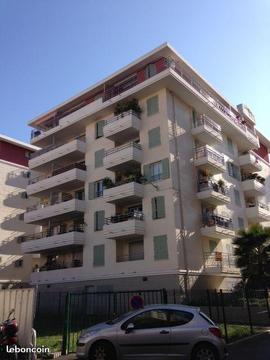 Location appartement 2 pièces à Nice Port