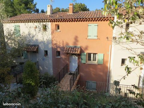 Maison 85 m² à La Bastidonne