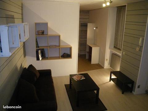 Au calme. 28m² + cours. Centre ville