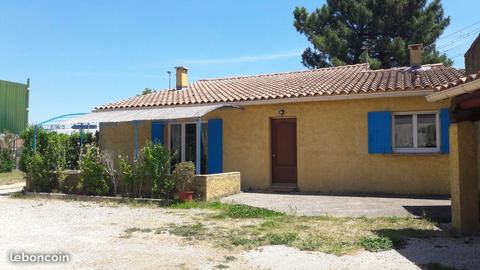 Chambre meublée dans villa étudiants agroparc