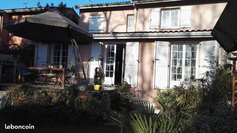 Maison 4 chambres, bureau, jardin, parking 137m2