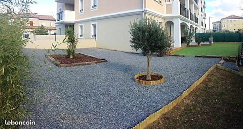 T3 neuf 64m2 en rez de jardin 220m2 + box La Crau