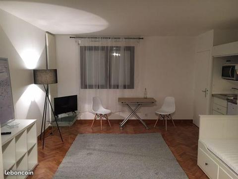 Studio calme, meublé 27m², parking + cave