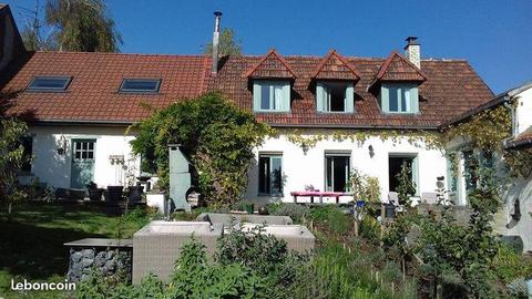 Maison de charme avec vue au Mont-Saint-Aubert