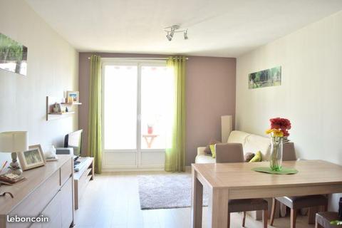 Monplaisir Appartement T3 Rénové- calme, lumineux