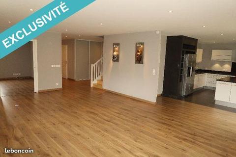 Maison 7 pièces 157 m²