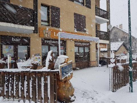 Restaurant, bar, épicerie