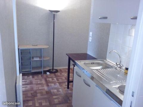 Beau F2 à louer – Strasbourg-Neudorf : 530€+ 60€