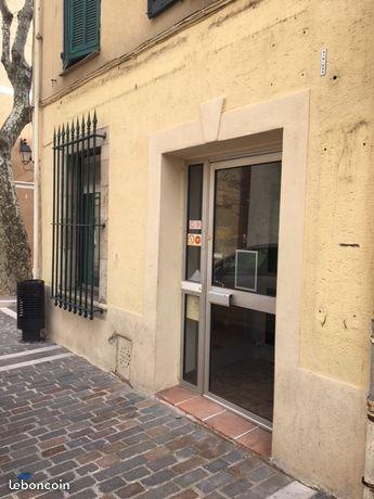 Local commercial le val