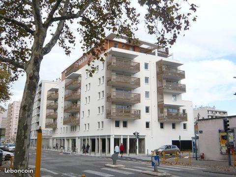 Appartement T3 récent avec terrasse et garage