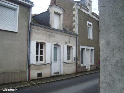 Ancienne de bourg à rénover