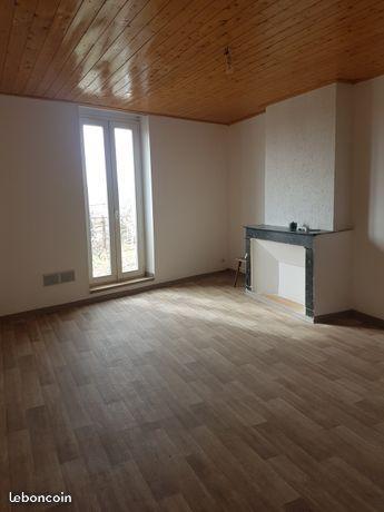 Appartement entièrement rénové à neuf