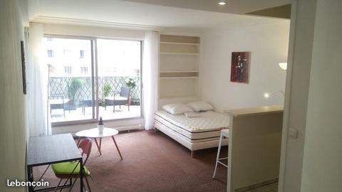 Location meublée studio 32 m² Paris 16