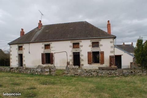 Jolie maison en pierres, dépendances, sur 5.419m²