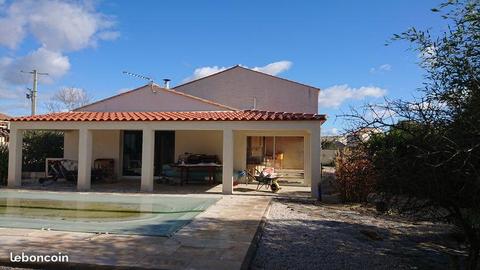 Villa avec piscine au bord du canal du midi