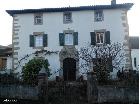 Maison de village avec chambres d'hôtes