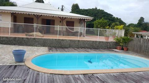 Villa créole F4 avec piscine