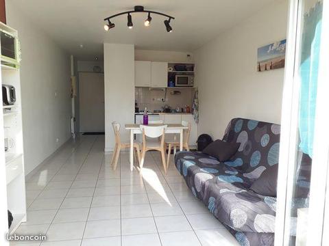 LA ROCHELLE STUDIO MEUBLE 26m2 +JARDIN +GARAGE