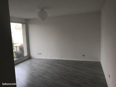 Appartement F2 proche du RER A à Cergy le Haut