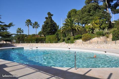 CANNES Beau T1 36m2 terrasse 10m2 Piscine tennis