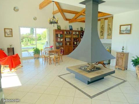 Villa 7 pièces 250 m²