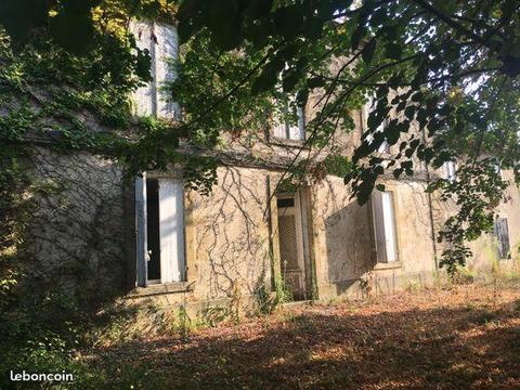 Maison en pierre sur 1,5 hectare