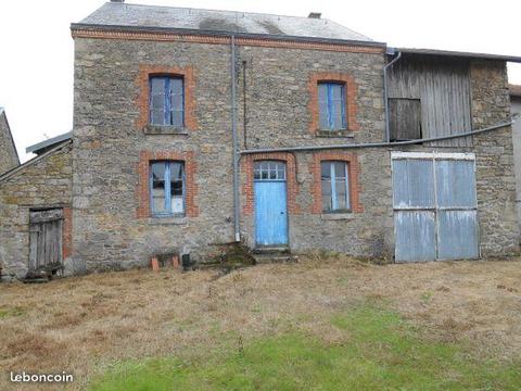 Maison d'habitation et dépendance proche AJAIN