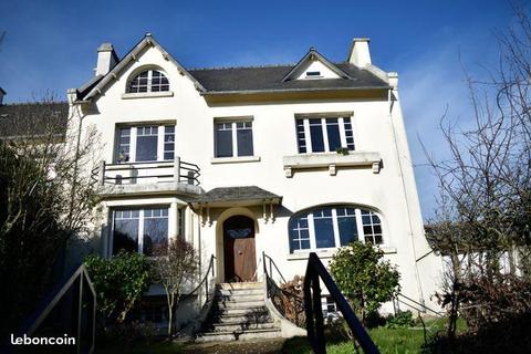 Maison de bourg avec grand jardin