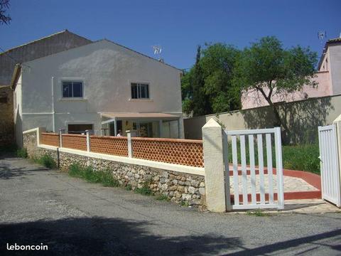 Fitou (11510) Pavillon avec un en pierre et crépis