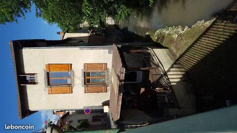 charmante maison de bourg avec terrasse abritée