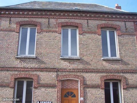 Ensemble immobilier comprenant 2 maisons