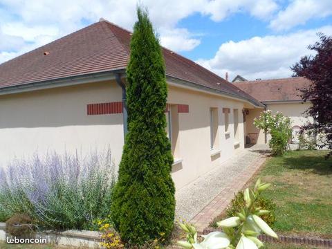 Maison moderne plain-pied avec vue exceptionnelle