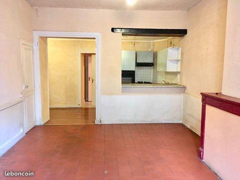 Appartement T3 A RENOVER Belleville sur Saône