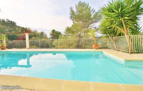 Villa 8 pièces 280 m²