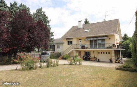 Maison pleine de charme de 240 m2