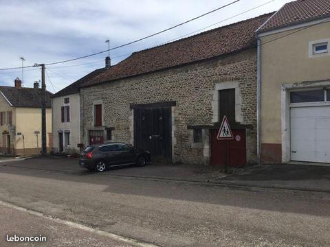 Maison de village à 5mn de Langres