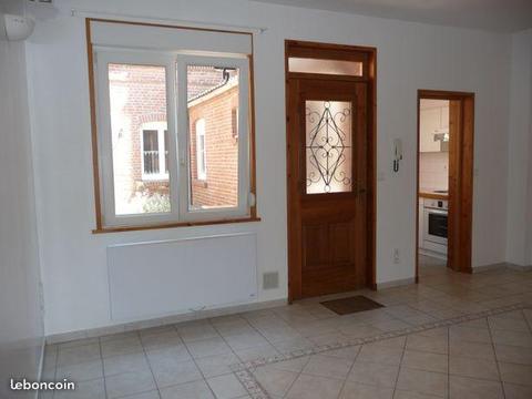 Lille appartement T4 lib le 1er juin- loyer: