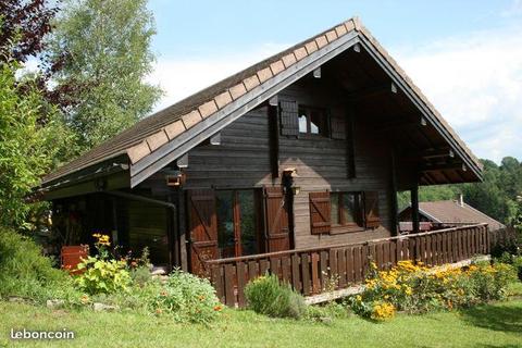 Maison chalet madriers lac de Vouglans